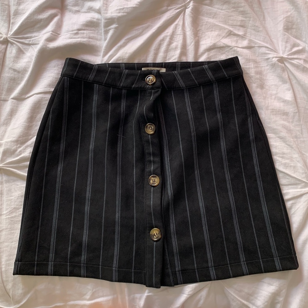 Skirt (never worn!)